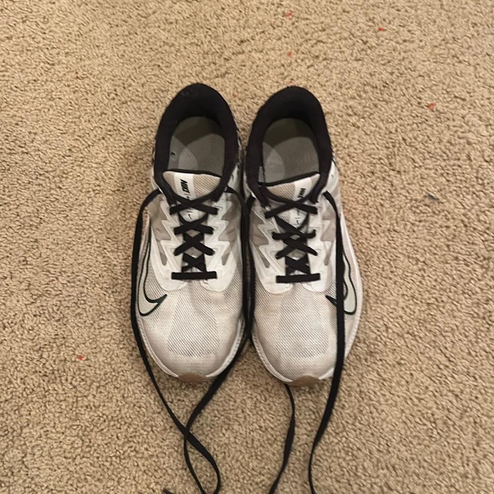 Nike Cheetah Tennis Shoes Size 6.5